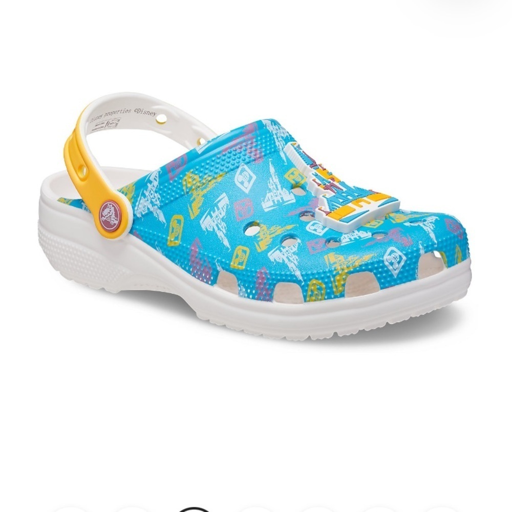 ✨NWT✨ Disney World 50th Anniversary Cinderella Castle Crocs Size M 8 W 10 - Picture 3 of 8